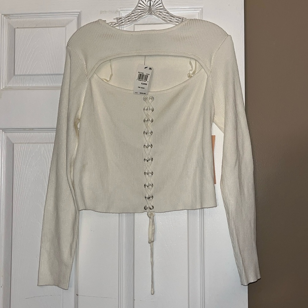 CRAVE FAME JUNIORS SIZE XL LACE UP NECK CUT OUT TOP IVORY